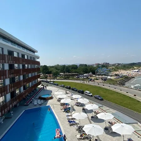 Paradiso 'b' 605 Private Апартаменты *